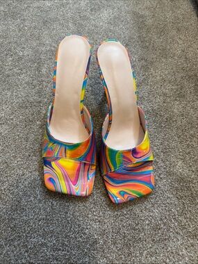 Multicolor Swirl Open-Toe Mule Heels - Women's Stylish Slide